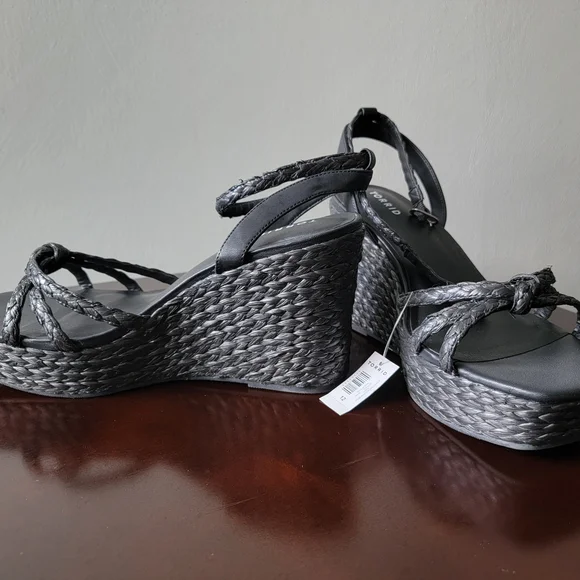 Torrid Black Wedge Sandals - Picture 8 of 10